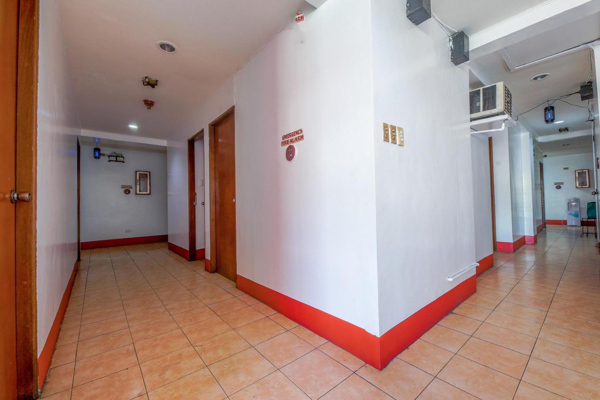 Busline Apartelle Ciudad Quezon Exterior foto